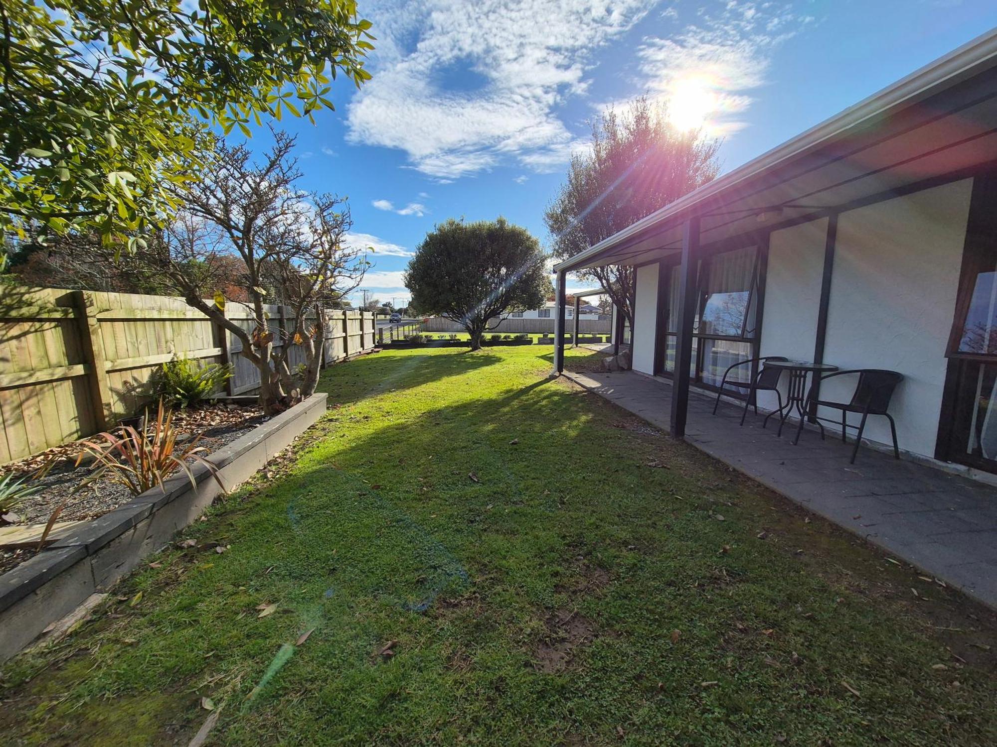Magnolia Court Motel Opotiki Buitenkant foto